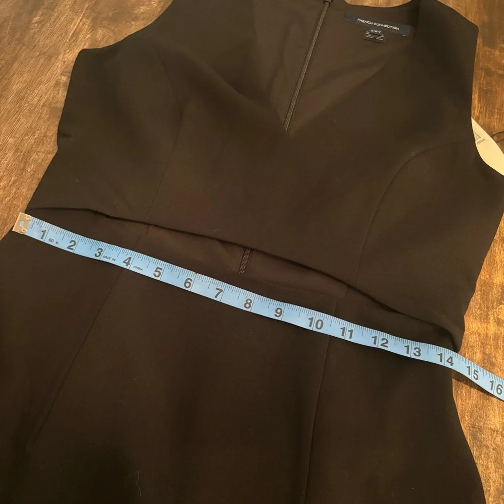 FRENCH CONNECTION Black Whisper V neck Cut Out Dress! Sleeveless. Lined. NEW! 8